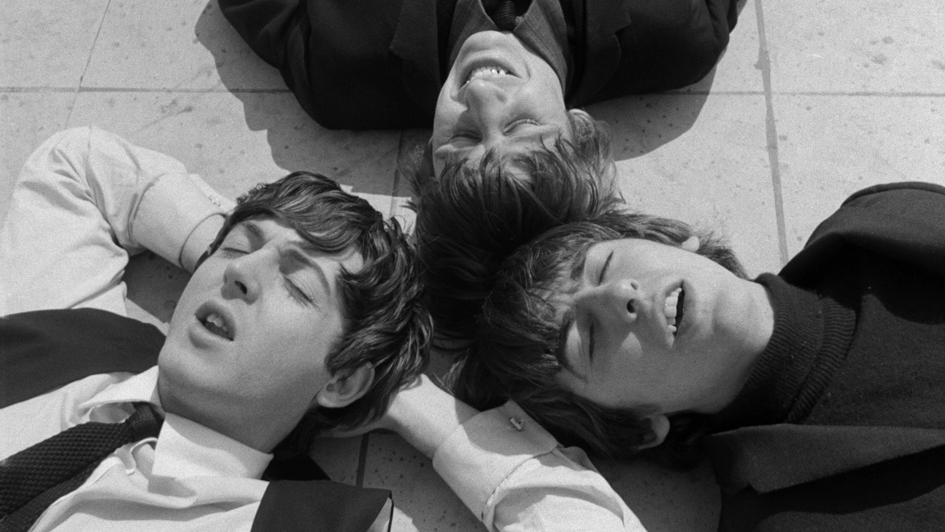 A Hard Day's Night (1964) เดอะ บีเทิลล์ ขออัศจรรย์สักวันเหอะน่า 